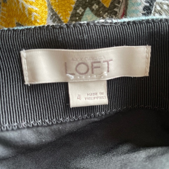 3 for $25 LOFT Skirt Size 4 - Picture 4 of 5